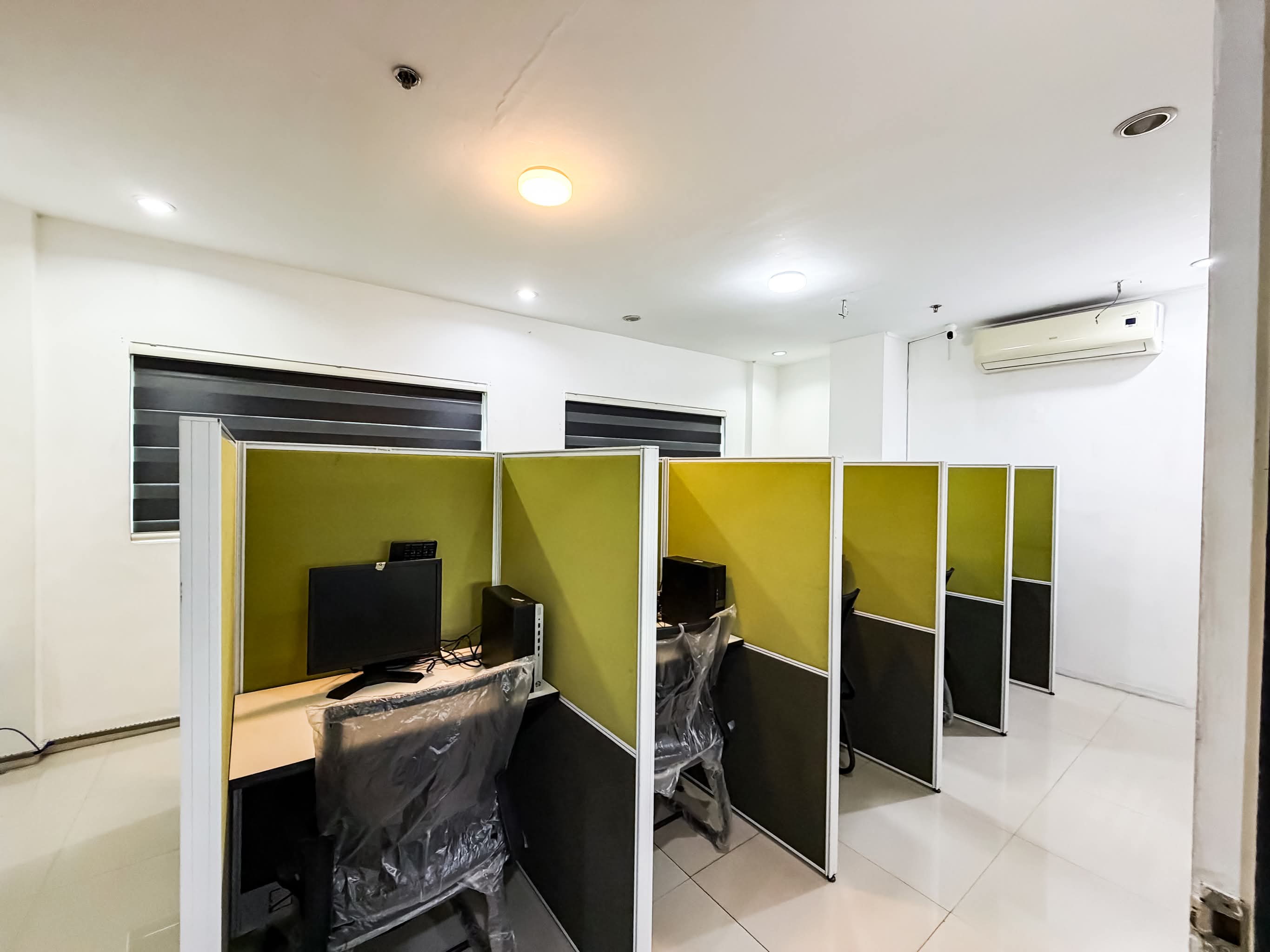 Wenovate office workstations in Cavite
